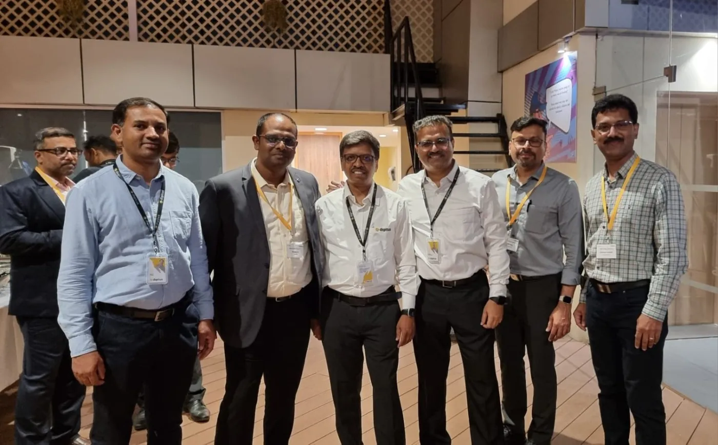 Digitus Team with some of our customers